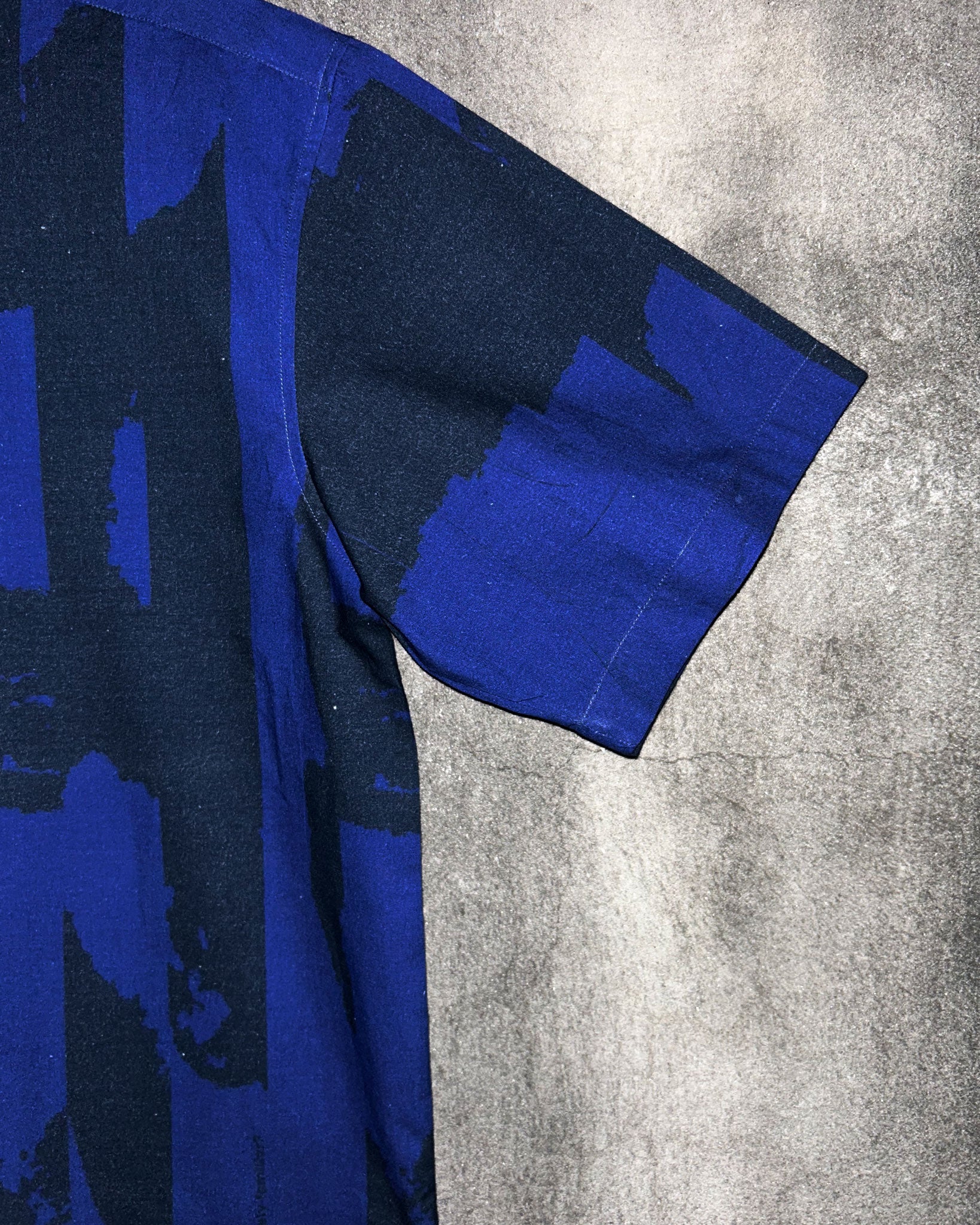 Strangely Familiar Blue Digital Printed Shirt Sleeve